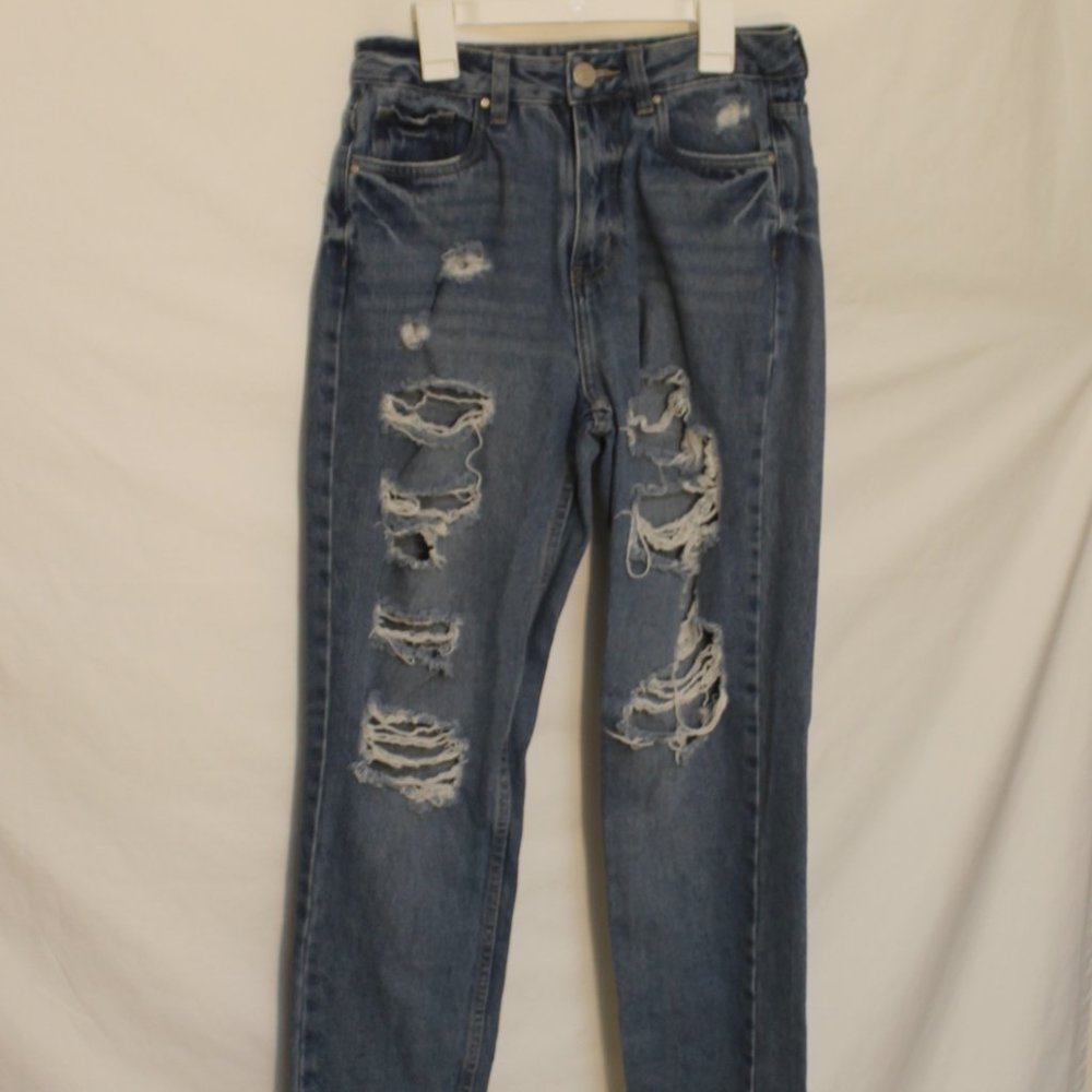 Refuge Jeans Women's Size 3 Medium Wash High Rise Mom Distressed Frayed Hem